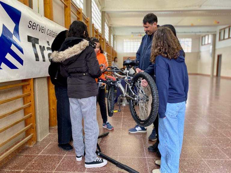 150 alumnes de secundària de Solsona participen a nous tallers de mobilitat segura   