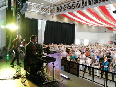 435 persones celebren la 39a Festa d’homenatge a la gent gran del Solsonès