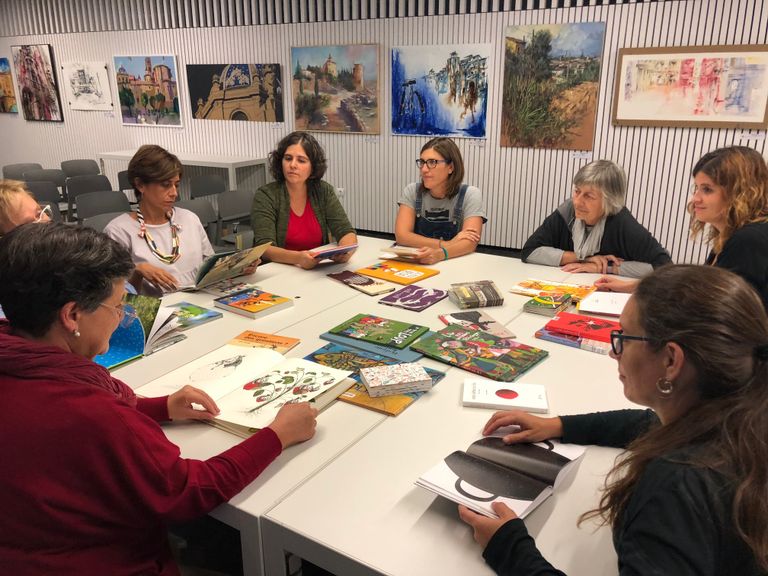 Arrenca la temporada per als set clubs de lectura de la Biblioteca Carles Morató