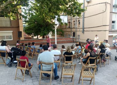 Carla Capdevila i Mia Pavon, guanyadores del sorteig del programa ‘Freqüència de barri’     