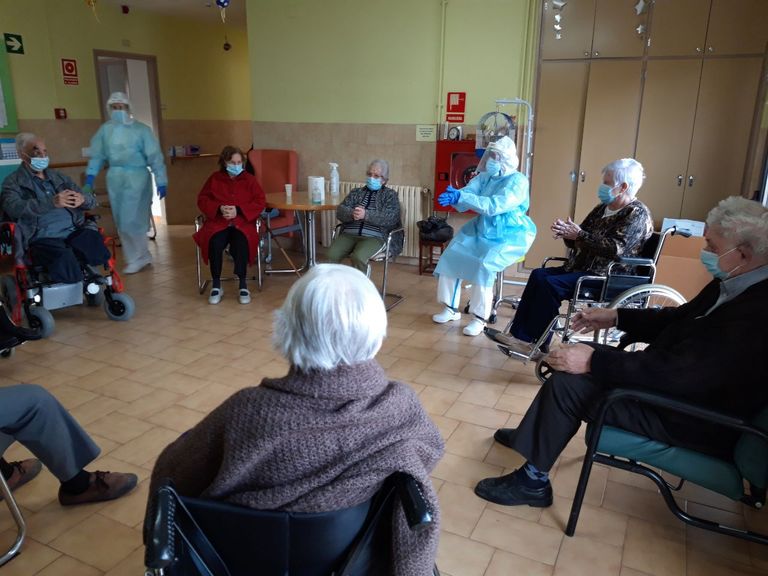 Cinc noves defuncions per COVID-19 a la residència de Solsona