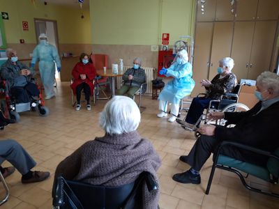 Cinc noves defuncions per COVID-19 a la residència de Solsona