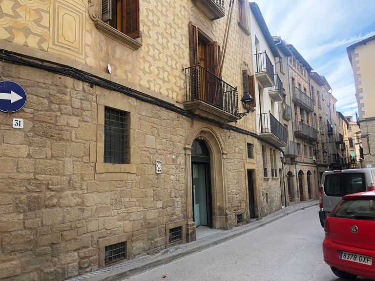 CONVOCATÒRIA DE PLE: L’Ajuntament solsoní porta al Ple la compra d’un immoble al carrer de Llobera per ubicar-hi les oficines de la Policia Local  