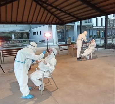(AUTORIA: HPMC) Cribratge del personal, aquest matí