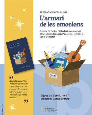 L’autor amb el seu primer llibre a les mans