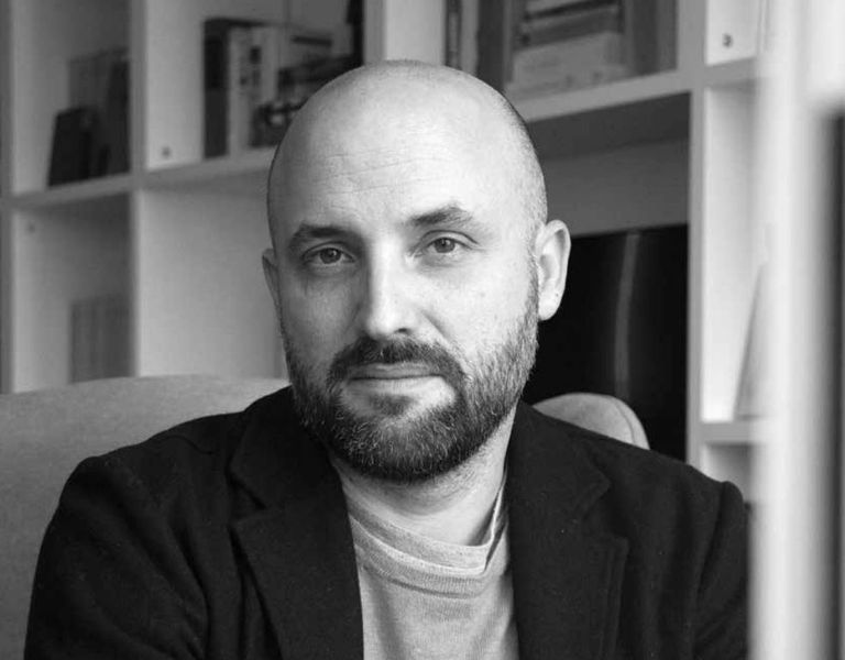 El filòsof Jordi Graupera presenta llibre a Solsona amb Garrigasait i Mas