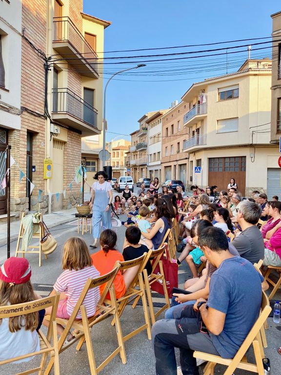 Èxit d’assistència a les sessions de contacontes als barris de Solsona