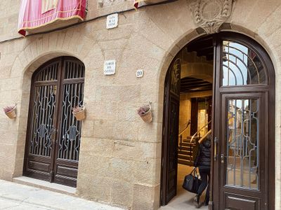 L’Ajuntament solsoní treu a concurs tres places per a Tresoreria, equipaments culturals i Escola de Música