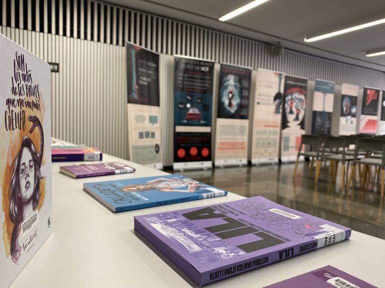 La biblioteca solsonina acull una exposició juvenil per abordar les violències sexuals