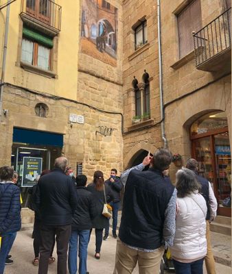La campanya “Compra i descobreix Catalunya” porta una seixantena de visitants a Solsona