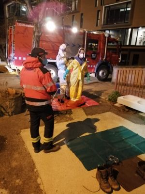 (AUTORIA: Bombers de la Generalitat) Visita de Bombers de la Generalitat i altres tècnics a les instal·lacions