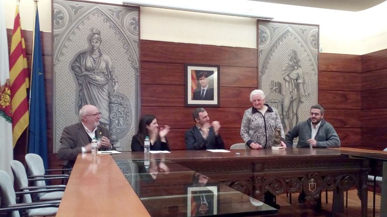 La Fira del Trumfo reconeix ‘el treball incansable’ de la veïna de Cambrils Lluïsa Sabata amb el Premi Bufet