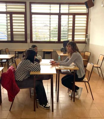 Un centenar d’infants i joves van concórrer als ‘mock exams’ el 22 de març