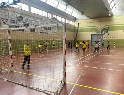 (ARXIU) La Fira Esportiva del Solsonès, celebrada al juny, serveix per promocionar l’oferta d’esport de base a la comarca 