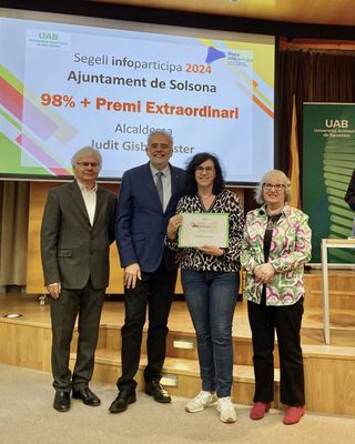 L’alcaldessa, amb el rector de la UAG i els representants del grup de recerca ComSET