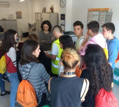 Més de 80 alumnes de 4t d’ESO tanquen la Setmana de l’Ocupació de Solsona amb un joc de pistes als polígons industrials