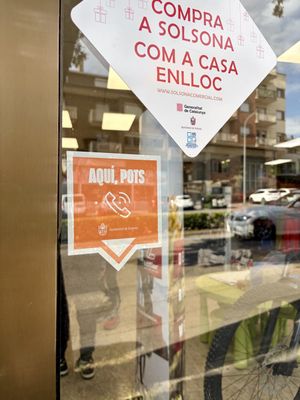 Neix la xarxa “Aquí, pots” d’establiments i espais públics de Solsona on acudir en casos d’urgència 