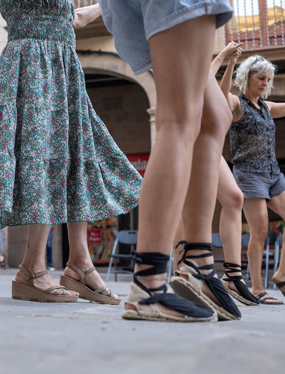 Nou curset a Solsona per aprendre a comptar i repartir sardanes