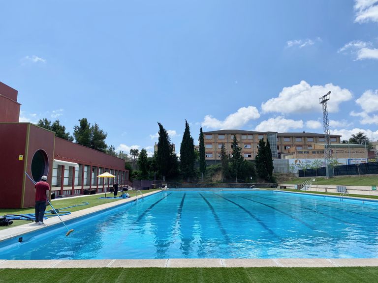 Oberta la convocatòria de dues places de taquiller per a les piscines municipals de Solsona