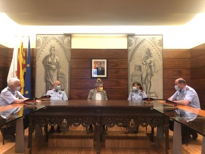 Primera trobada entre la cap de la Regió Policial Central dels Mossos i l’alcalde de Solsona
