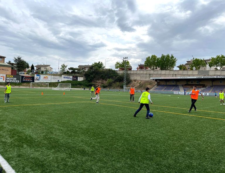 S’obren les inscripcions de l’extraescolar “Futbol+” als camps municipals solsonins
