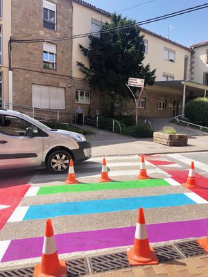 Solsona fa permanentment visible el seu compromís amb el col·lectiu LGBTI amb passos de vianants irisats