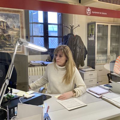 Per a l'atenció presencial de la tècnica de l'Oficina d'Habitatge cal demanar hora a l'OAC municipal