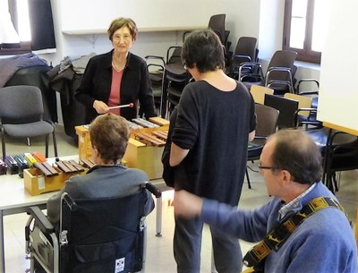 Solsona proposa una activitat trimestral de musicoteràpia per a gent gran 