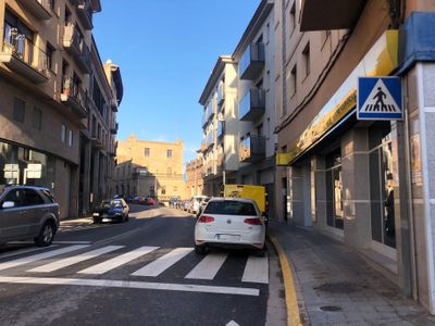 Solsona reordena la carretera de Bassella amb una nova zona blava gratuïta