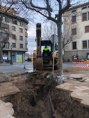 Una avaria a la xarxa d’aigua afecta el subministrament al sector oest del municipi fins avui al migdia